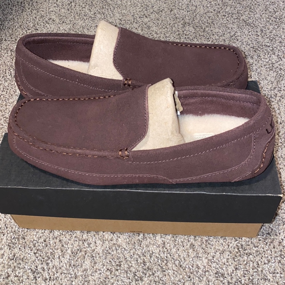 *NEW* Mens Ugg Moccasins